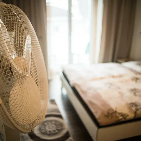 شقة Kronlachner's *